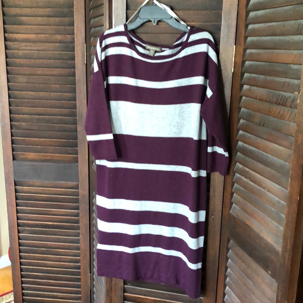 New without tags Tommy Bahama sweater dress. Size S/P